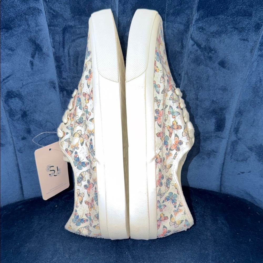 Sincerely Jules Cream Butterfly Pattern Lace-Up Sneakers Women’s Size 10 NWT - Picture 5 of 6